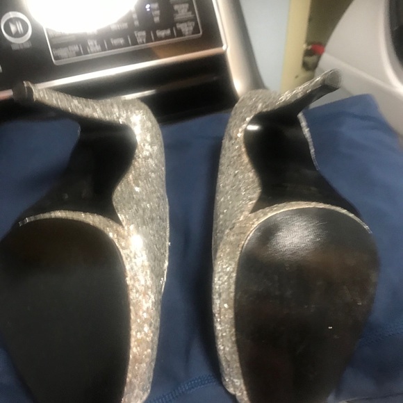 Shoes - Picture 4 of 6